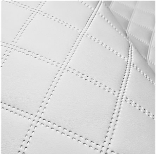 PA59 PANEL Koženka zbytek 73x140cm koženka 7x7cm čtverce bílá vatelínu (samostatně viz popisek)